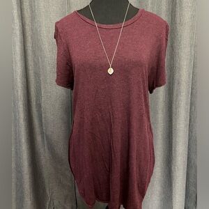Aritzia | Wilfred Free Split Hem T-Shirt | Size Large